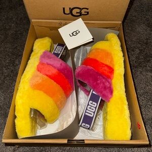 Ugg Limited Edition Pride Fluff Yeah Slides
Men's 12 Women's 14
